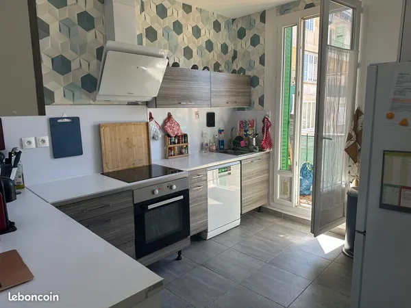 T3 68m2- Terrasse - Quartier SAINT LAZAR