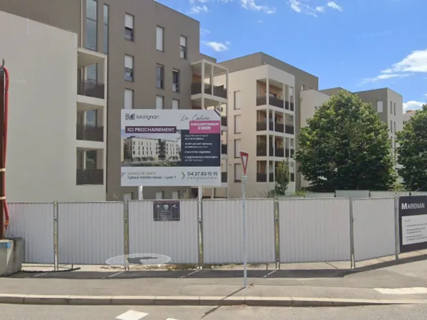 Local commercial 157 m²