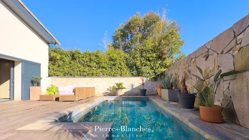 Maison 5 pièces 184 m²