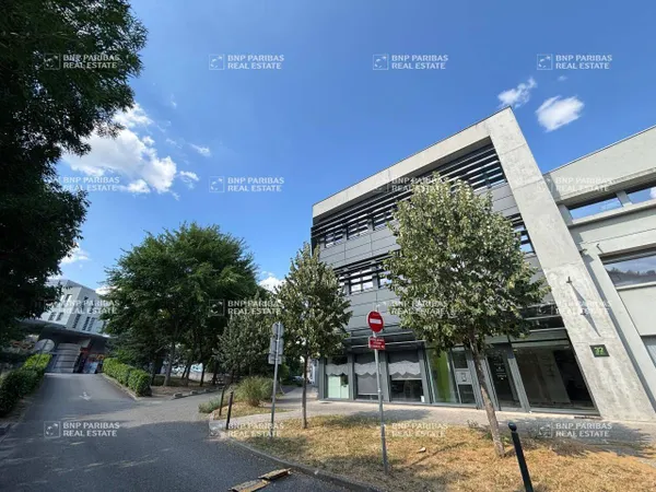 Bureaux 330 m²