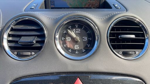 Peugeot RCZ 1.6 THP 156 - N/A – 2011 – 106070 km – Essence – Boîte Manuelle — photo 25