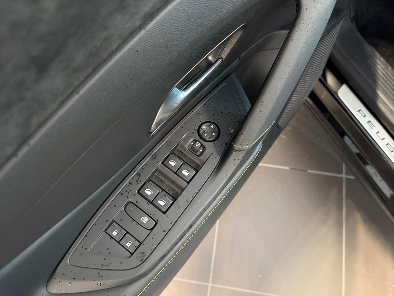 Peugeot 408 hybrid 145ch gt e-dcs6 — photo 12