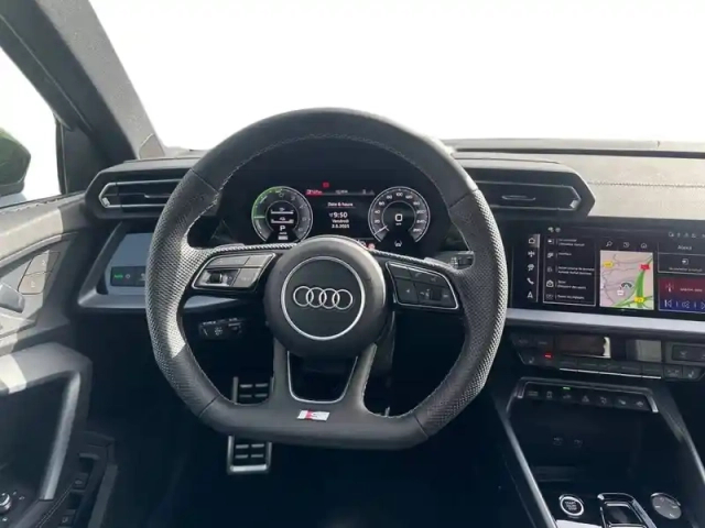 Audi A3 allstreet 40 tfsi e hybride rechargeable 204 s tronic 6 — photo 12