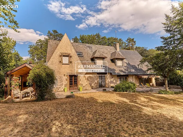 Propriété 8 pièces 314 m²