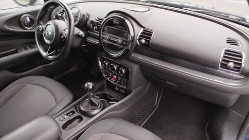 Mini Clubman 1.5 One D 116 - One – 2017 – 173031 km – Diesel – Boîte Manuelle — photo 28