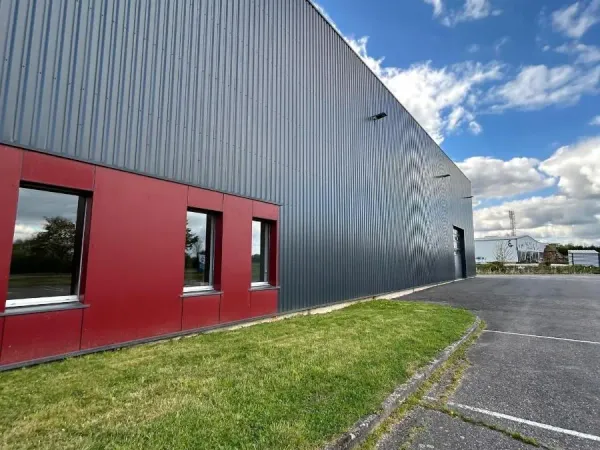 Local commercial 3000 m²