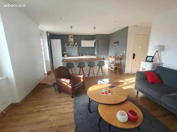 T2 meublé 53,5 m² - Lyon 3e / Part-Dieu - 5e étage - Sans vis-à-vis