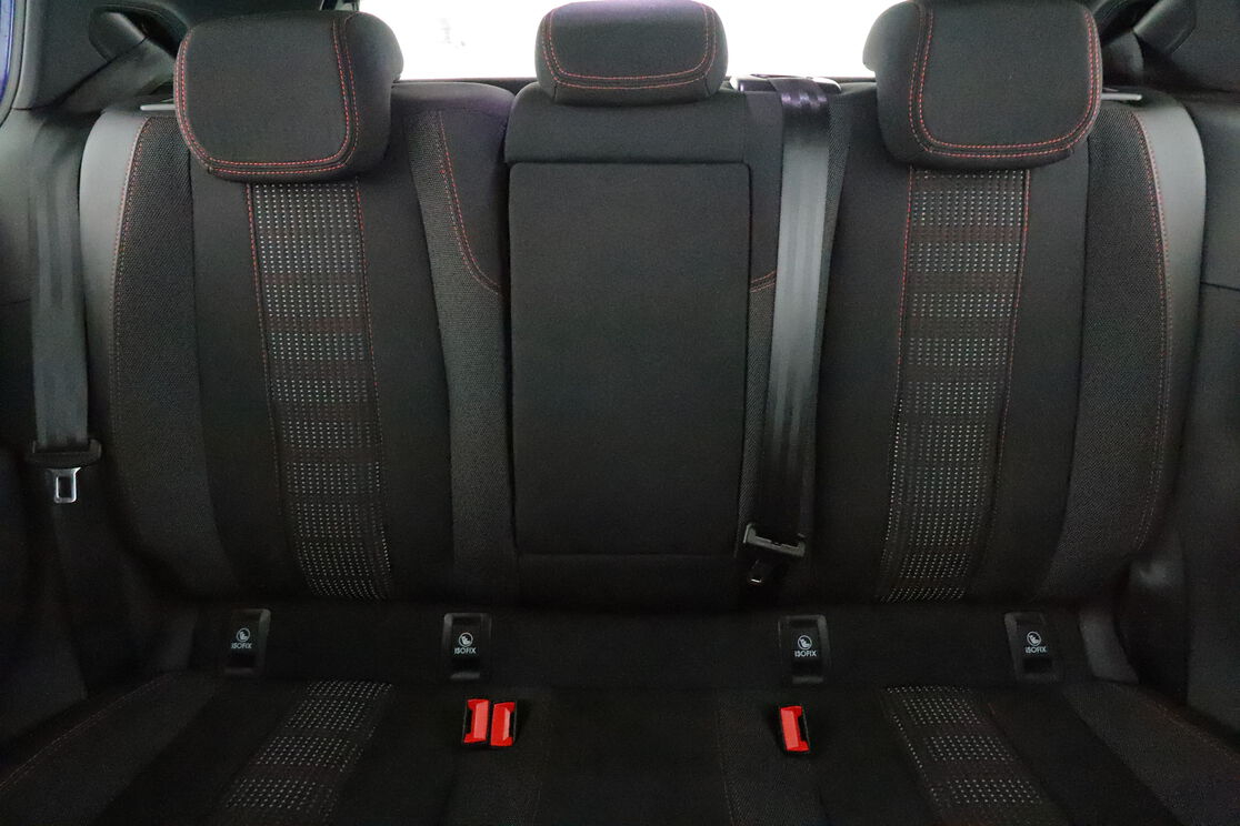 Peugeot 308 1.2 PureTech GT Line EAT8 — photo 14
