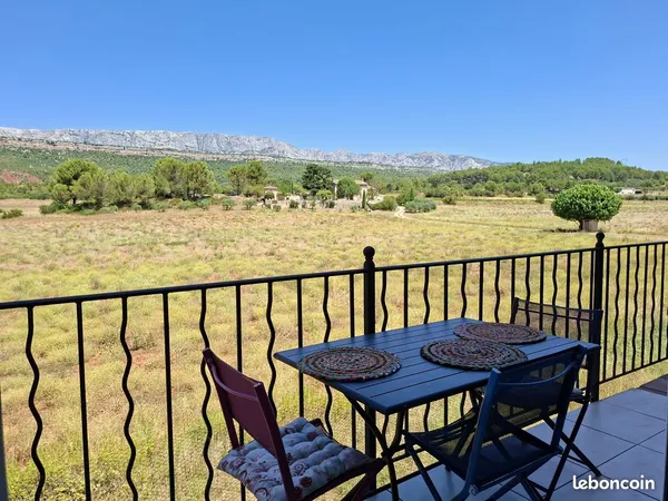 Agréable maison de ville avec vue imprenable sur Sainte Victoire