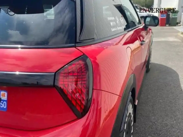 Mini Cooper 3 portes s 204ch jcw dkg7 — photo 28