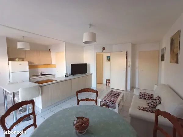 Appartement climatisé avec parking