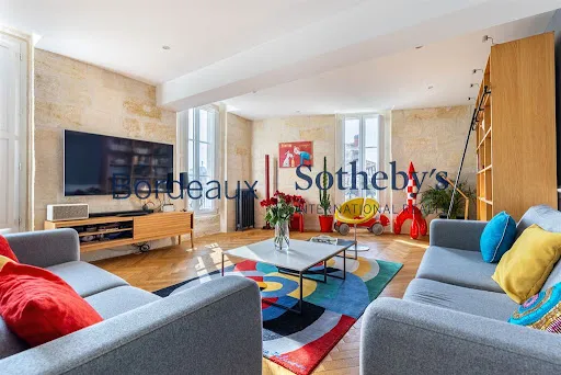 Appartement 5 pièces 180 m²