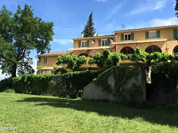 Immeuble 466 m²