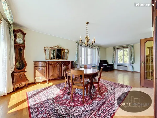 Maison 6 pièces 182 m²