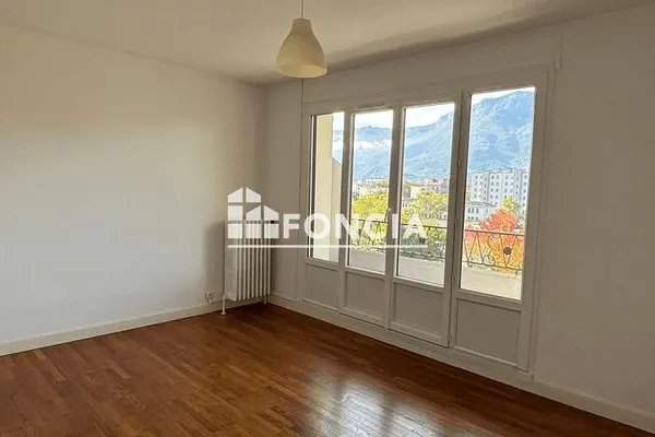Studio 1 pièce 32 m²