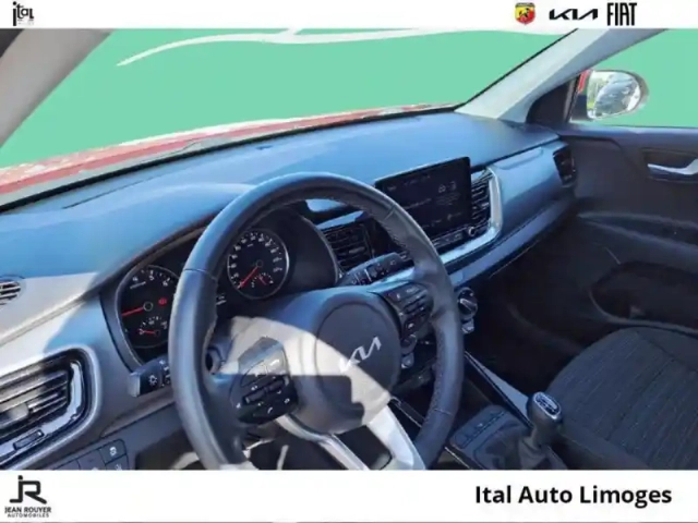 Kia Stonic 1.0 t-gdi 100ch active — photo 8