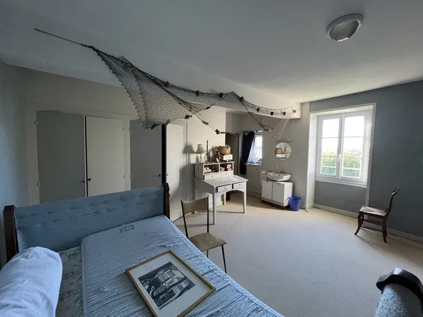 Maison de bourg 9 pièces 333 m²