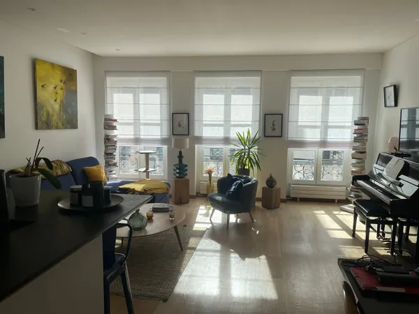 SAINT-GERMAIN-DES-PRÉS — Rare quadruplex avec terrasse sur le toit et vues sur Paris