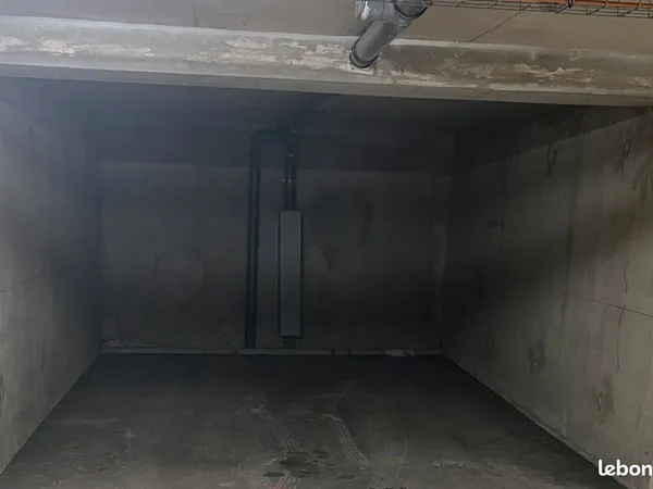 Place de parking à louer - Poissy 78300 - Sous-sol