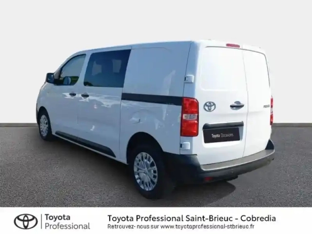 Toyota Proace medium 2.2 d-4d 150 cabine approfondie start pack confort bva my25 tarif réservée aux profess — photo 2