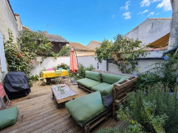 Coup de coeur — Charmante maison de ville de 125 m² avec terrasse de 44 m²