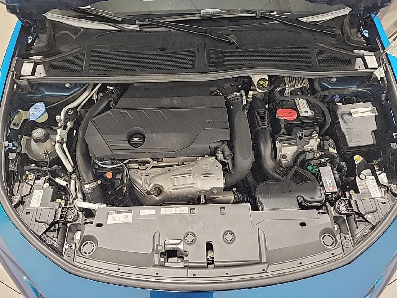 Peugeot 408 phev 225 e-eat8 gt — photo 15