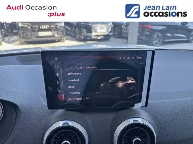 Audi Q2 35 tfsi 150 s tronic 7 — photo 16