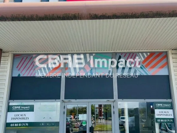 Local commercial 518 m²