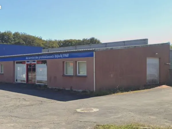 Local 671 m² Gouesnou