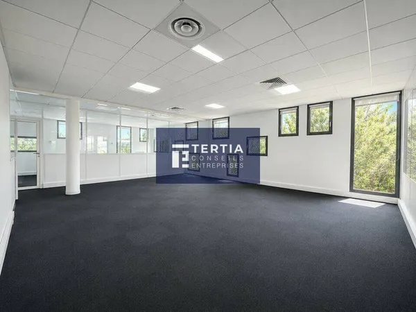 Bureaux 354 m²