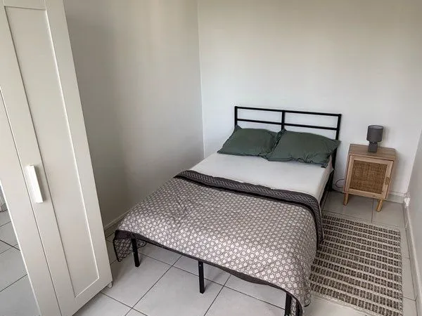Chambre meublée - Viry-Châtillon - 550 CC - COLOCATION T4