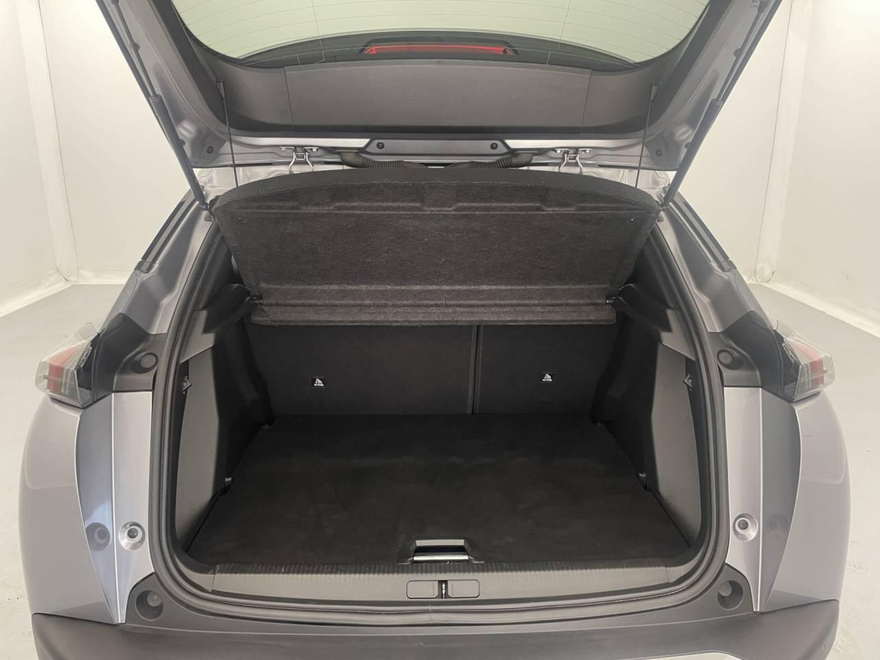 Peugeot 2008 puretech 130 s&s eat8 allure — photo 13