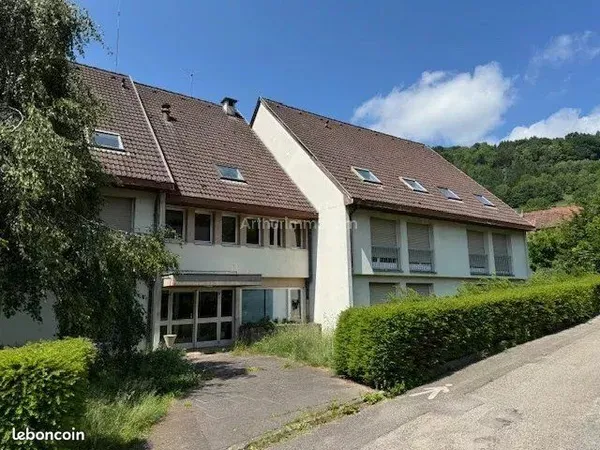 Immeuble 31 pièces 1362 m²
