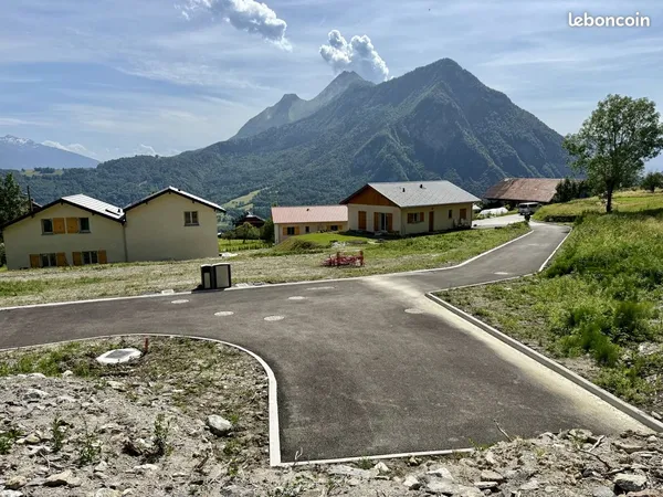 Terrain 464 m² Ugine