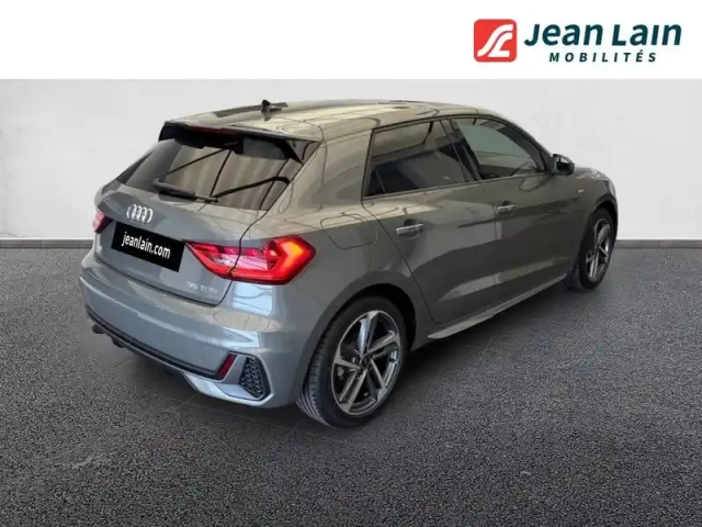 Audi A1 sportback 35 tfsi 150 ch s tronic 7 — photo 5