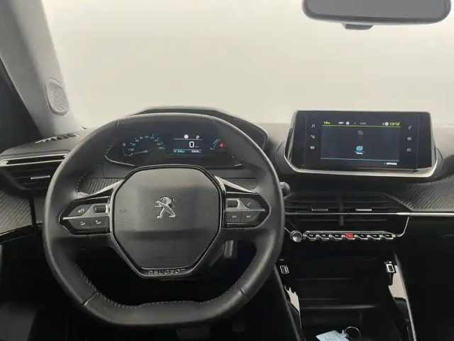 Peugeot 2008 electrique 136 ch — photo 22