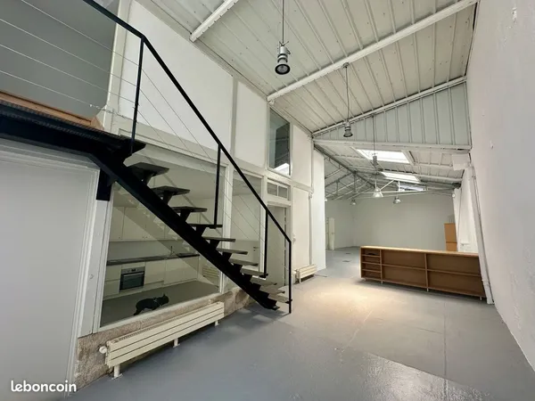 Loft 4 pièces 170 m²