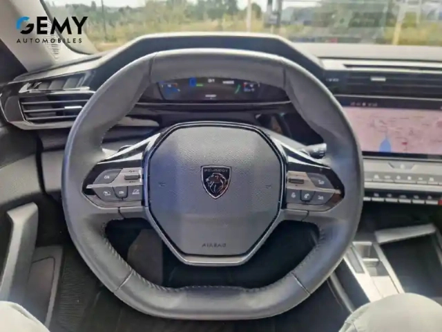 Peugeot 308 phev 180 e-eat8 — photo 18