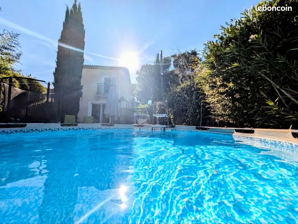 Maison T5 - 115m2 avec jardin - Varage