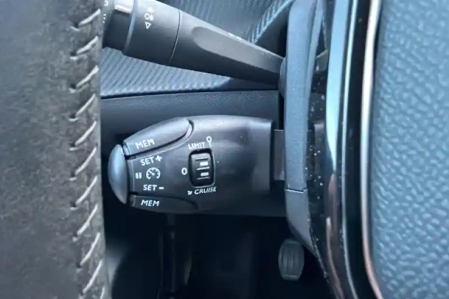 Peugeot 208 bluehdi 100 s&amp;s bvm6 — photo 26