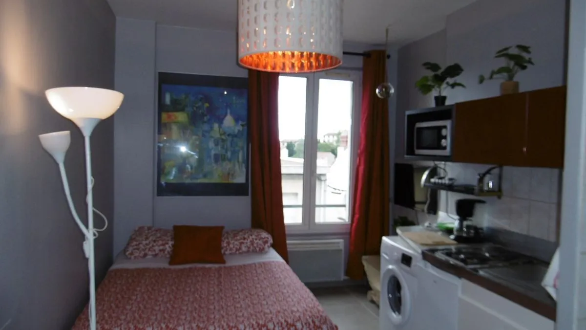 Photo 1