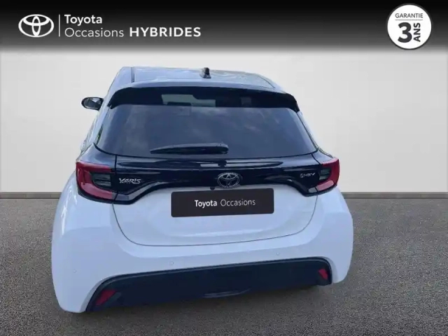 Toyota Yaris 116h design 5p my26 — photo 4