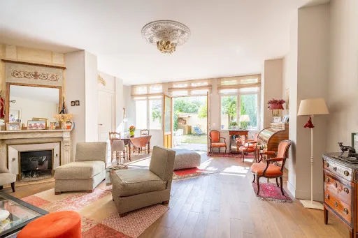 Maison 7 pièces 200 m²