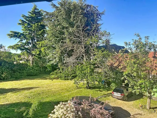 Maison 7 pièces 261 m²