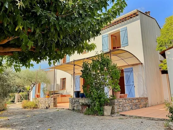 BELLE VILLA DE 5 PIECES 130M² SUR 1000M² DE TERRAIN