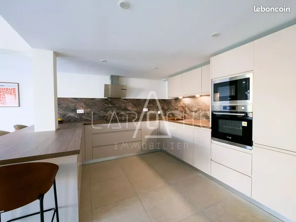 Appartement 3 pièces 87 m²