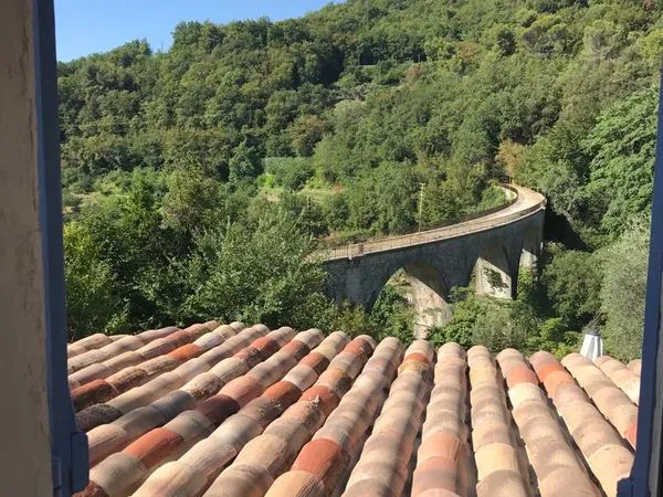 COLOCATION dans une maison de campagne à Saint Jeannet 06 Le peyron