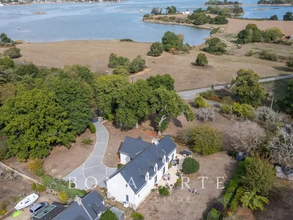 MAISON CONTEMPORAINE, VUE SUR LA RIA D'ÉTEL, PRESQU'ÎLE FACE À SAINT-CADO