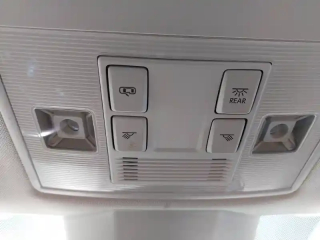 Skoda Superb combi 2.0 tdi 150 scr dsg7 — photo 150