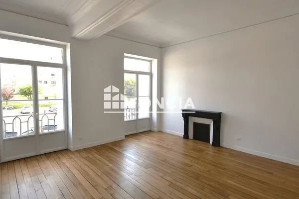 Appartement 2 pièces 64 m²